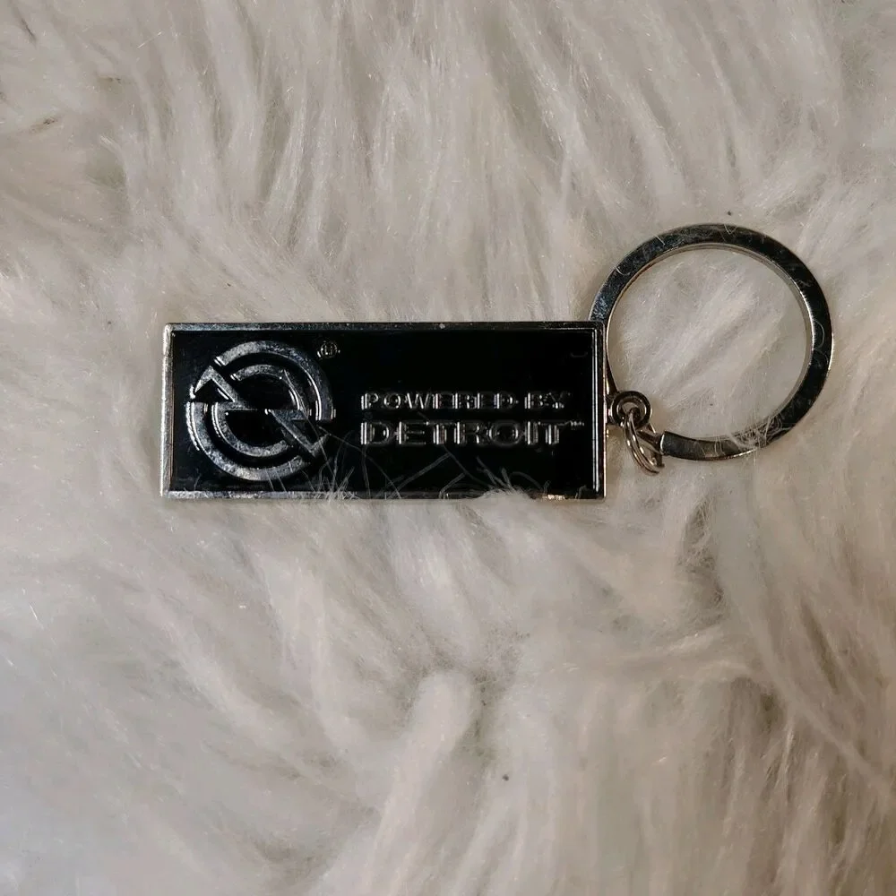 Detroit Diesel CASCADIA EVOLUTION Key Fob Keyring Keychain Vintage Blk Silver